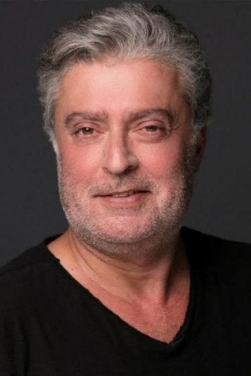 Mert Asutay foto