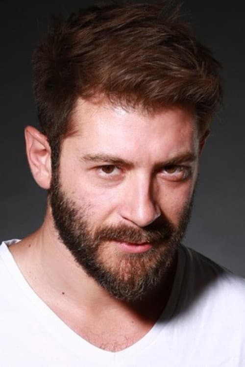 Cem Avnayim foto