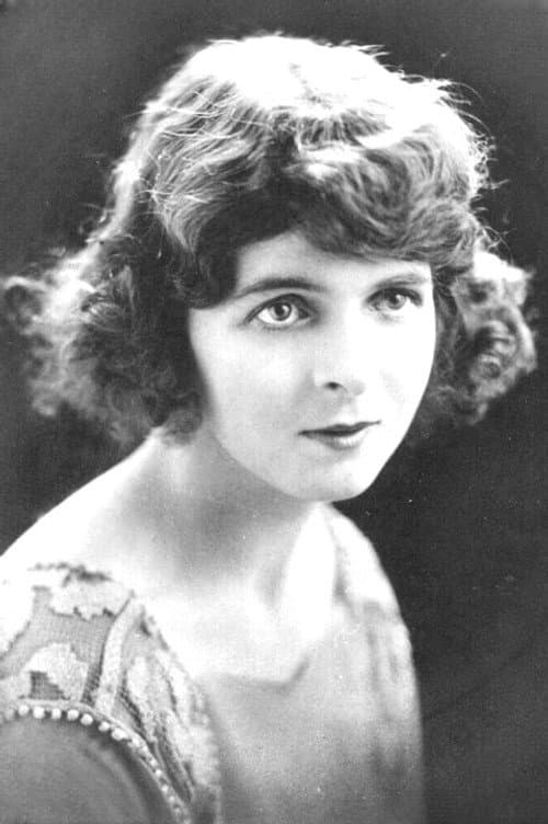 Flora le Breton foto