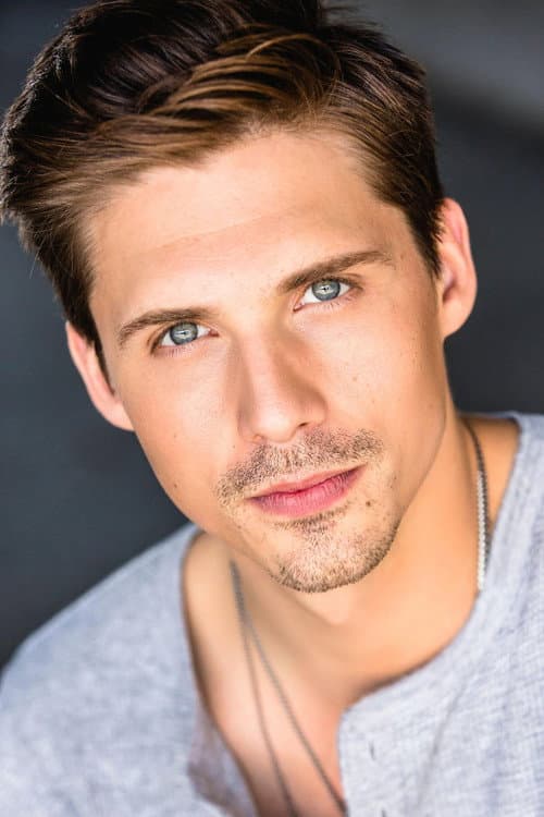 Liam C. Johnson foto