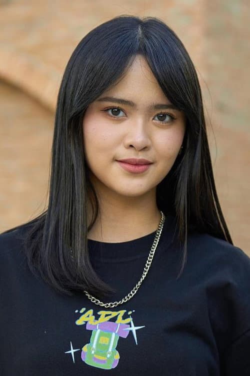 Reva Fidela foto