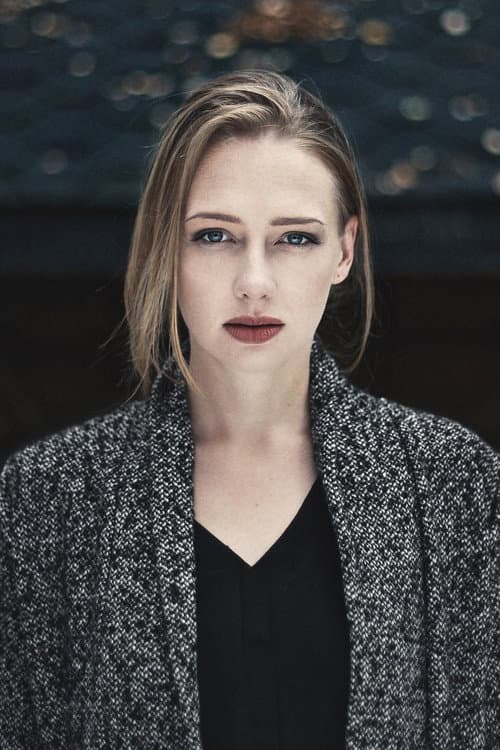 Elena Ozari foto