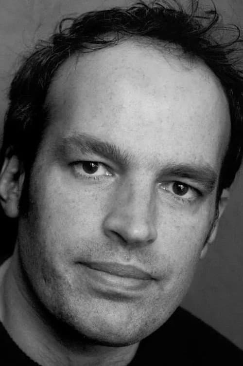 Robert Sarkies foto