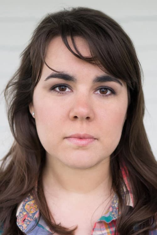 Olivia Harnach foto