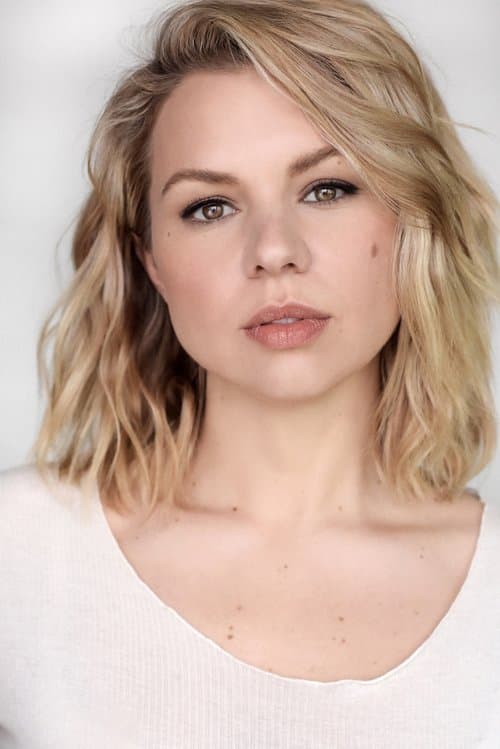 Ali Liebert foto