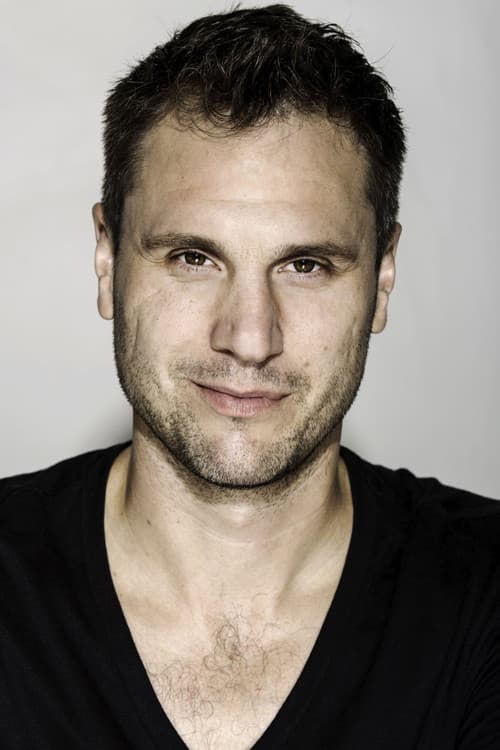 Justen Naughton foto