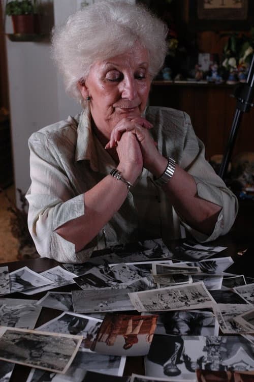 Estela (2009) poster