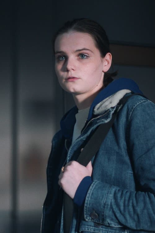 L'Appartement (2021) poster
