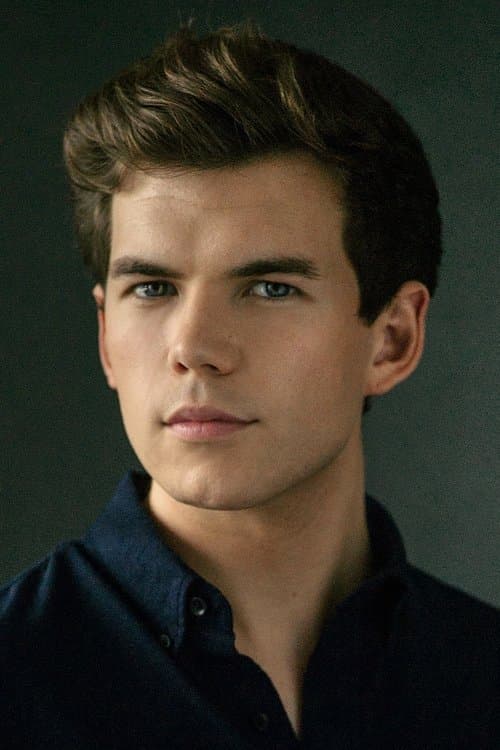 Luke Newton foto