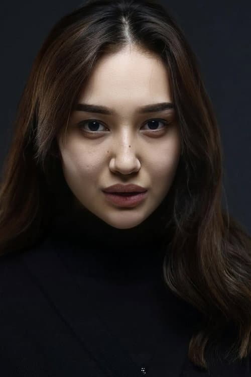 Aysanem Yusupova foto