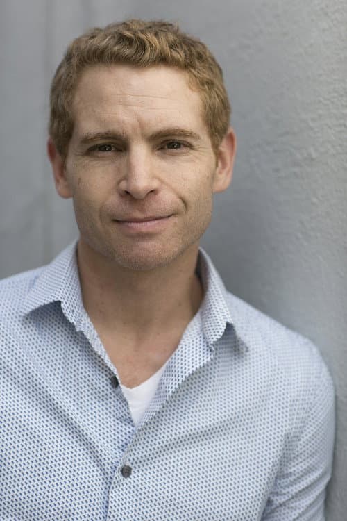 Vayu O'Donnell foto