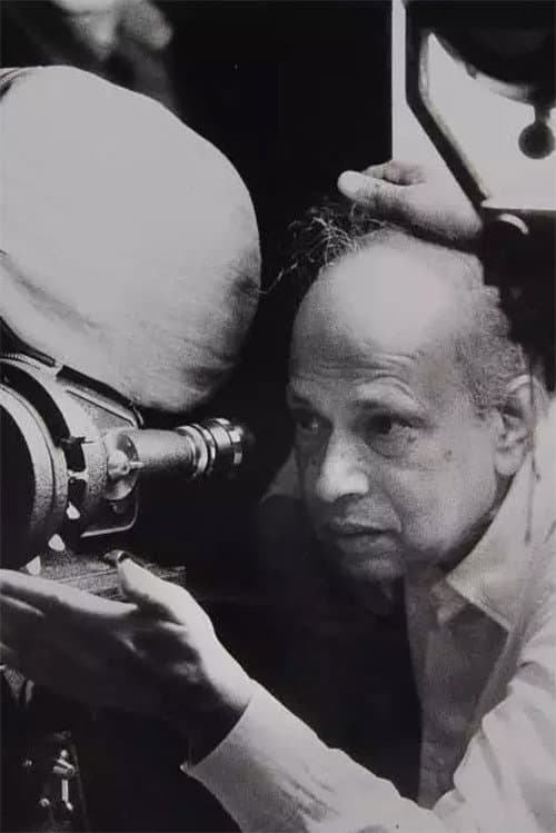 Tapan Sinha foto