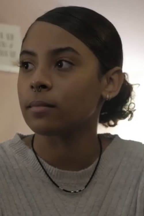 Kiara Cruz foto