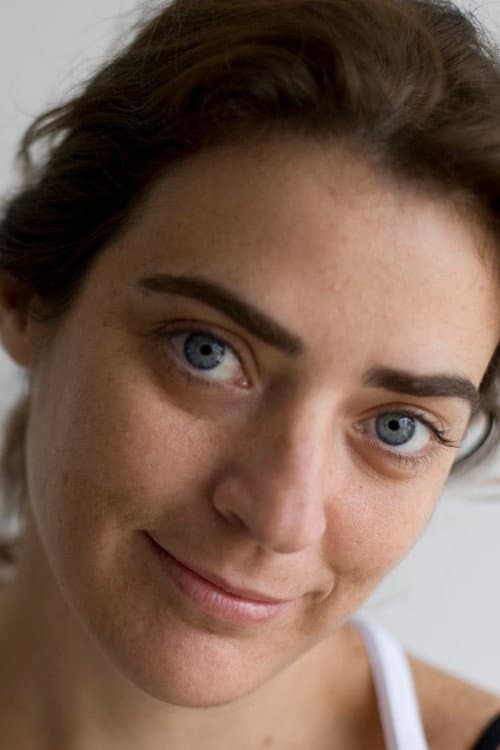 Justine Otondo foto