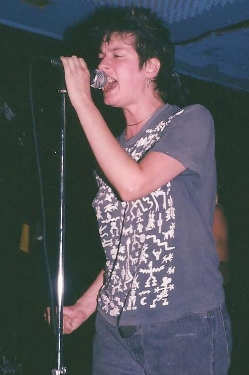 Mia Zapata foto