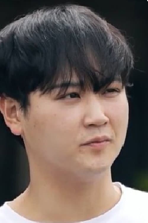 Myung Sub foto