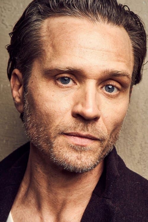 Seamus Dever foto