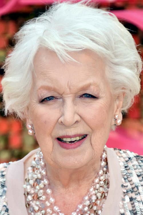 June Whitfield foto