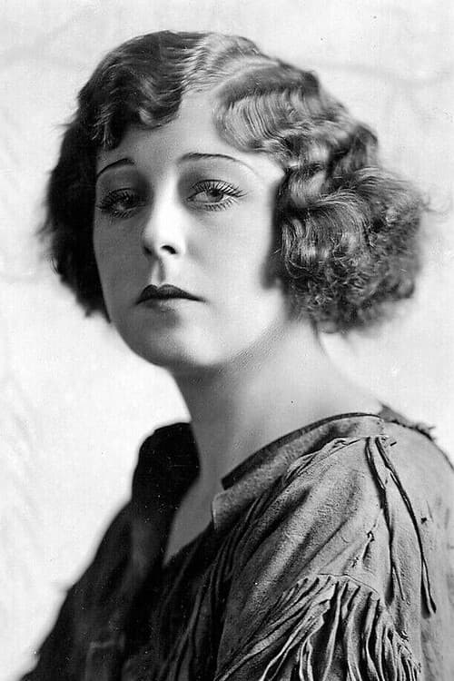 Seena Owen foto