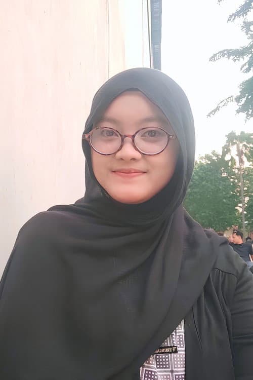 Nia Kurniawati foto