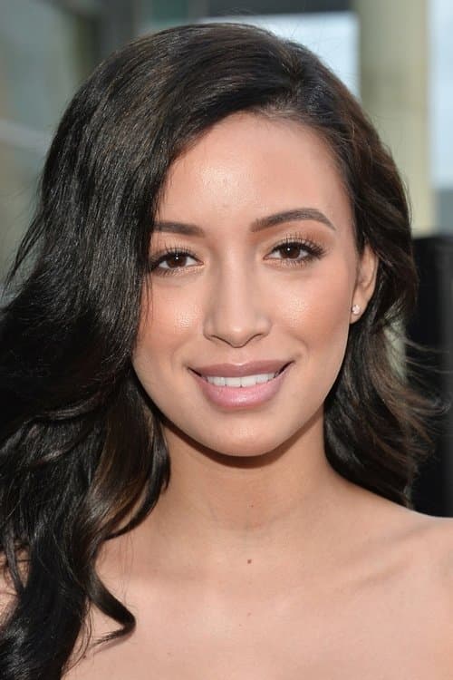 Christian Serratos foto