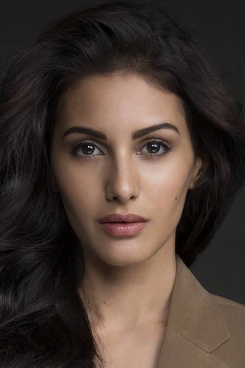 Amyra Dastur foto