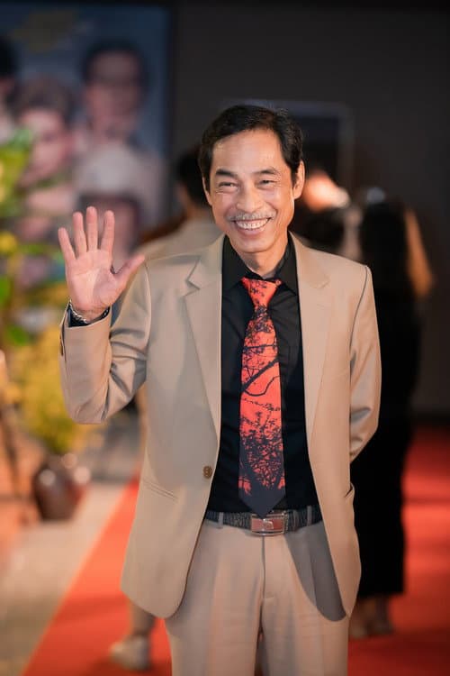 Viết Liên foto