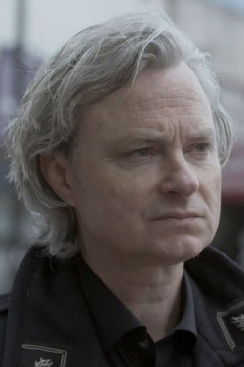 Simon Toyne foto