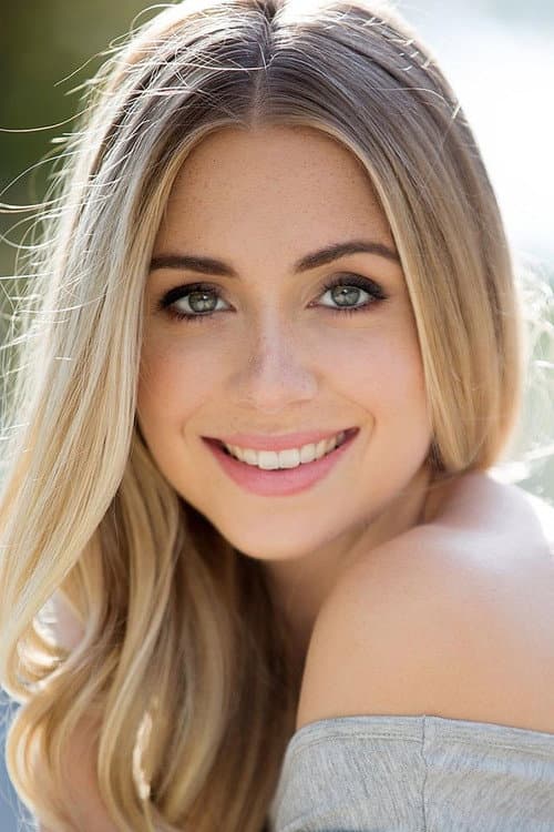 Julia Dennis foto