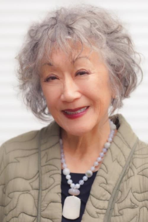 June Kuramoto foto