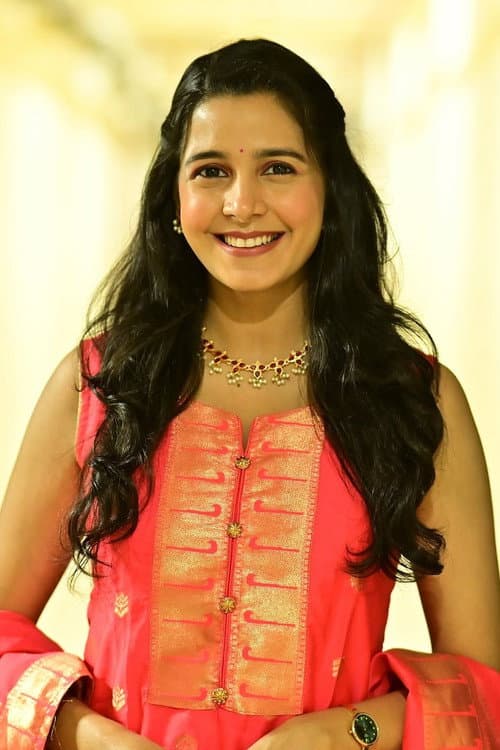 Jui Bhagwat foto