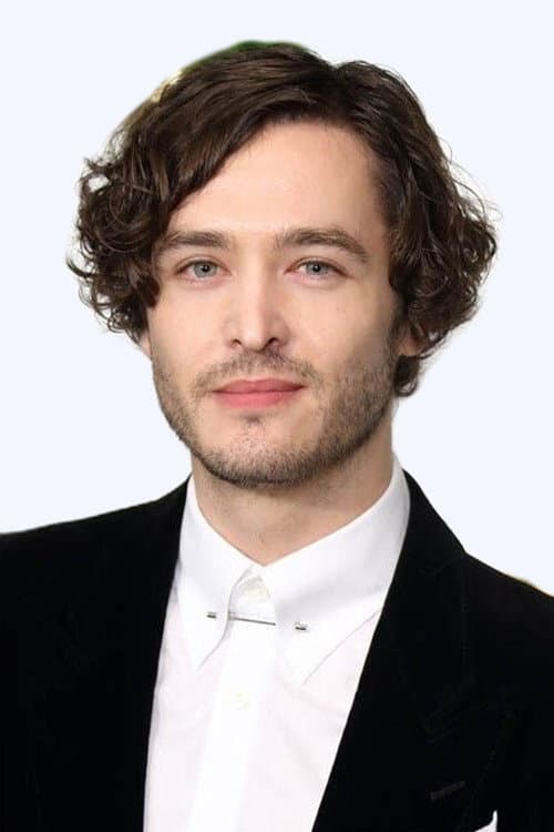 Alexander Vlahos foto