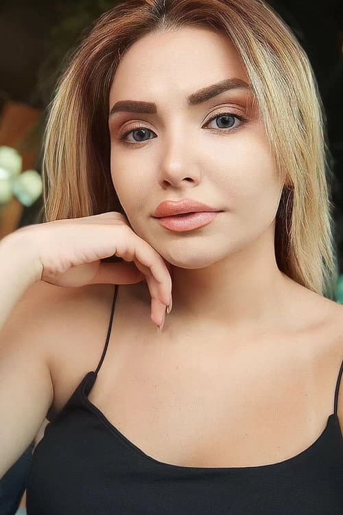Elvina Atakişiyeva foto
