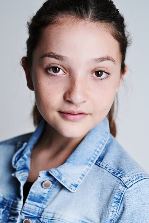 Anya McKenna-Bruce foto