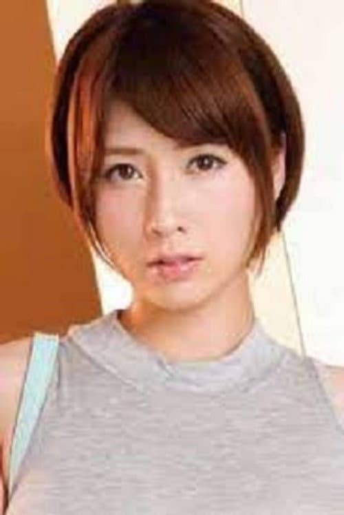 Saki Okuda foto