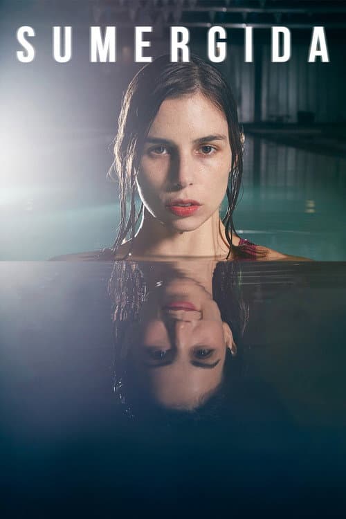 Sumergida (2019) poster
