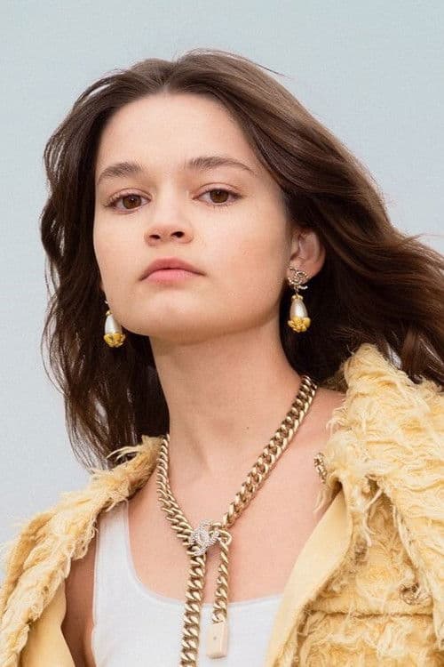 Ciara Bravo foto