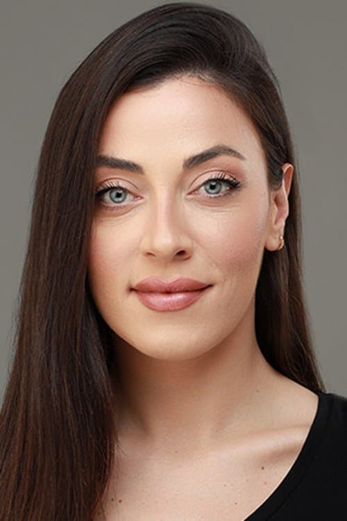 Dilara Büyükbayraktar foto