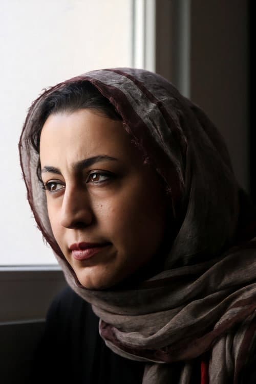 Faeze Azizkhani foto