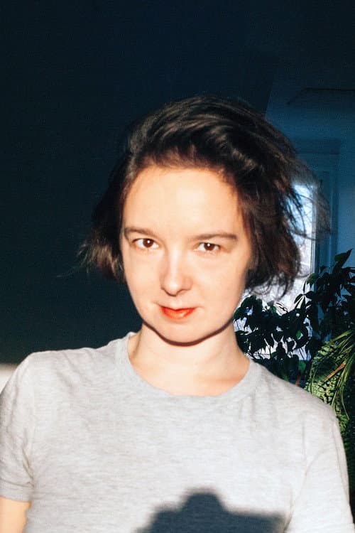 Yuula Benivolski foto