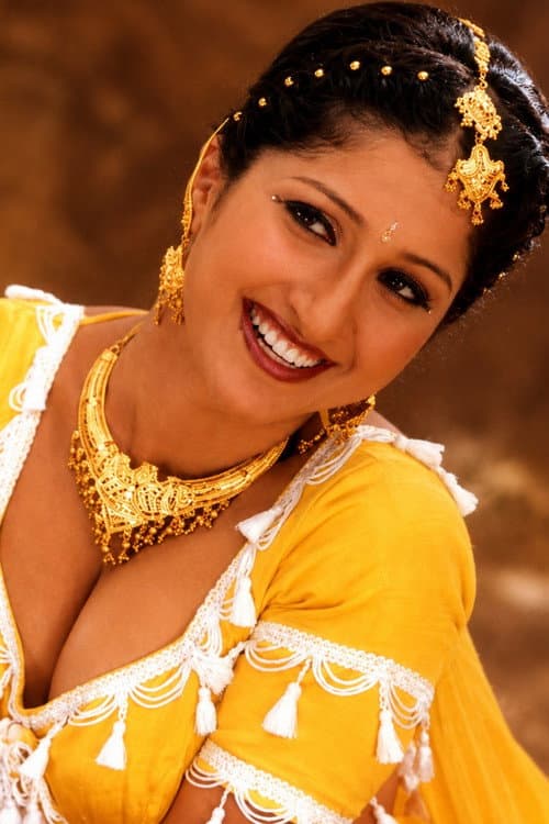 Prathyusha foto
