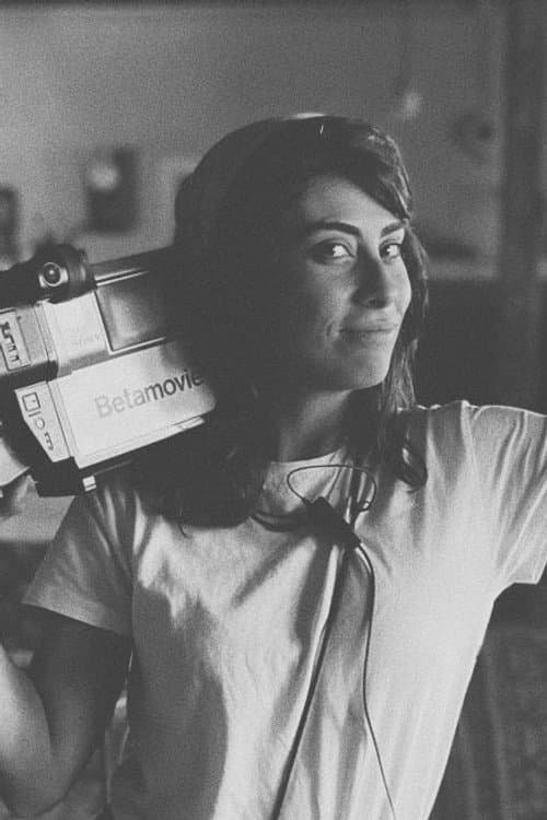 Buse Halaçoğlu foto
