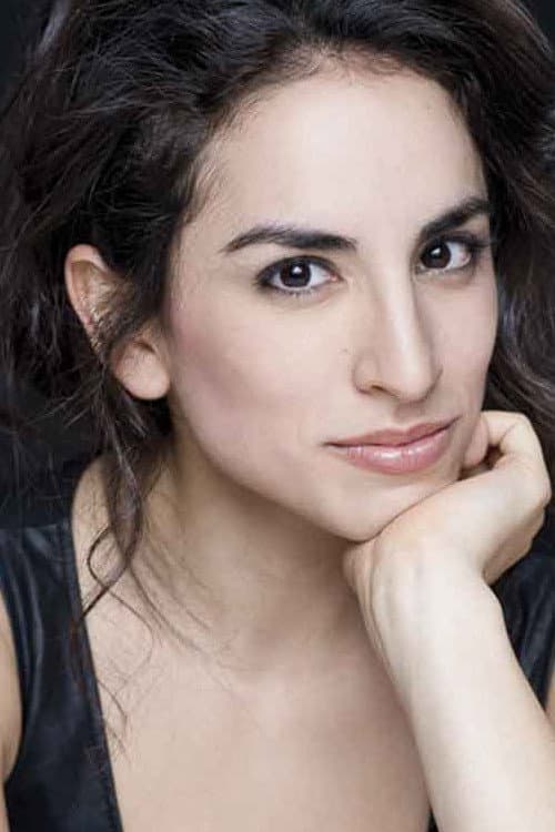 Paula Iwasaki foto