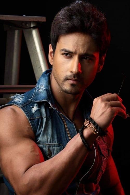 Yash Daasguptaa foto