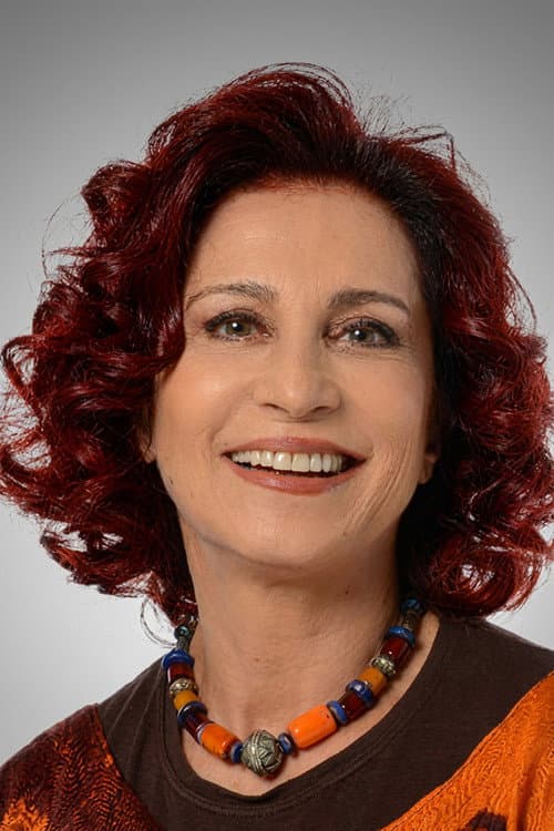 Betül Arım foto