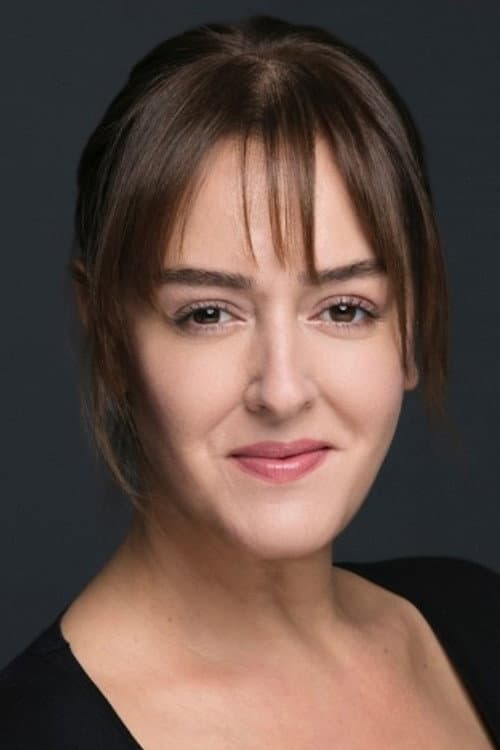 Gözde Okur foto