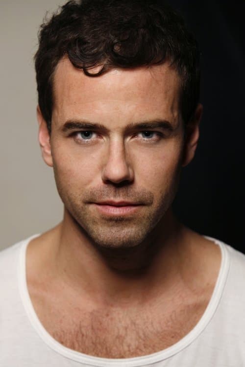 Joseph Beattie foto