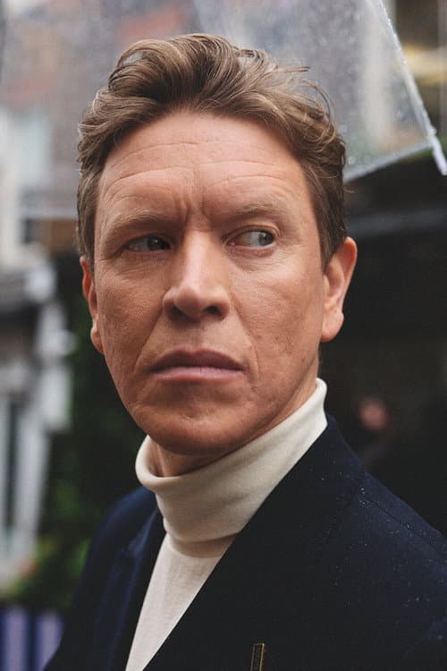 Sam Spruell foto