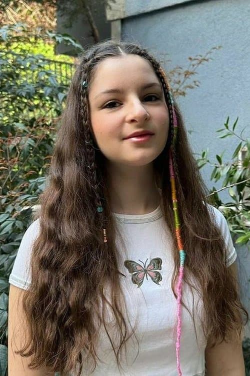 Nazlı Yağcı foto