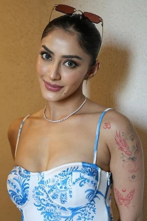 Divya Sharma foto